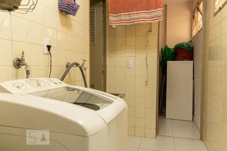 Apartamento à venda com 74m², 2 quartos e 1 vaga Apartamento à venda com 74m², 2 quartos e 1 vagaÁrea de serviço