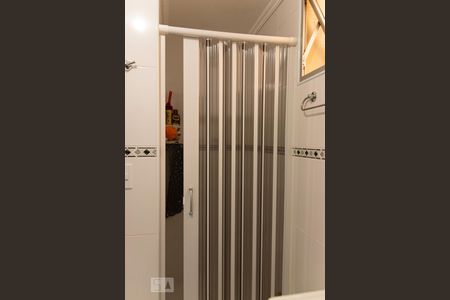 Apartamento à venda com 74m², 2 quartos e 1 vaga Apartamento à venda com 74m², 2 quartos e 1 vagaBanheiro
