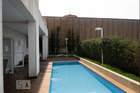Apartamento à venda com 57m², 2 quartos e 1 vaga Apartamento à venda com 57m², 2 quartos e 1 vagaÁrea comum - Piscina