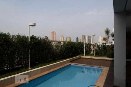 Apartamento à venda com 57m², 2 quartos e 1 vaga Apartamento à venda com 57m², 2 quartos e 1 vagaÁrea comum - Piscina