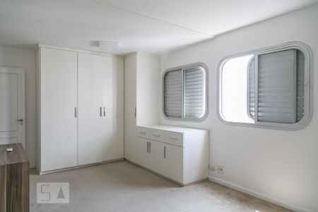 Apartamento à venda com 120m², 2 quartos e 2 vagas Apartamento à venda com 120m², 2 quartos e 2 vagasQuarto 1