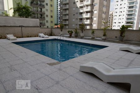 Apartamento à venda com 241m², 3 quartos e 3 vagas Apartamento à venda com 241m², 3 quartos e 3 vagasPiscina