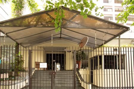 Apartamento à venda com 45m², 1 quarto e 1 vaga Apartamento à venda com 45m², 1 quarto e 1 vagaFachada