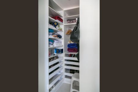 Apartamento à venda com 53m², 2 quartos e 1 vagaArmários do Quarto 1