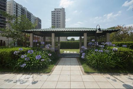 Apartamento para alugar com 101m², 2 quartos e 2 vagas Apartamento para alugar com 101m², 2 quartos e 2 vagasÁrea Externa