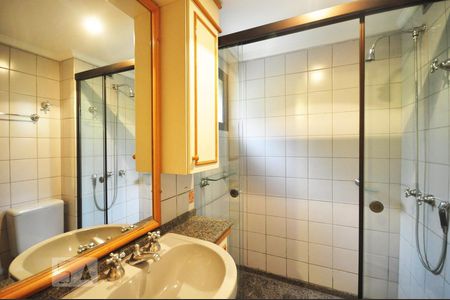 Suíte 2 de apartamento para alugar com 4 quartos, 210m² em Vila Andrade, São Paulo