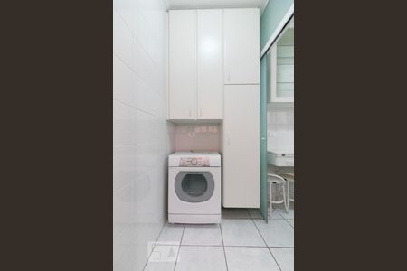 Apartamento à venda com 70m², 2 quartos e 1 vaga Apartamento à venda com 70m², 2 quartos e 1 vagaÁrea de Serviço