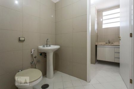 Apartamento à venda com 148m², 3 quartos e 2 vagas Apartamento à venda com 148m², 3 quartos e 2 vagasBanheiro
