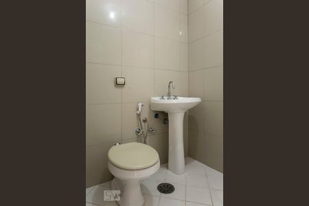 Apartamento à venda com 148m², 3 quartos e 2 vagas Apartamento à venda com 148m², 3 quartos e 2 vagasBanheiro