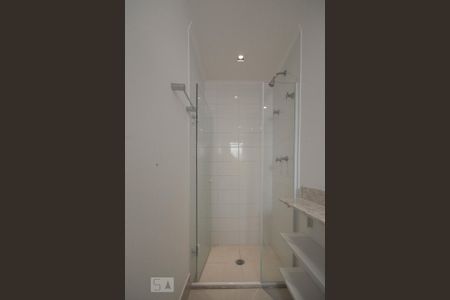 Apartamento à venda com 110m², 1 quarto e 2 vagas Apartamento à venda com 110m², 1 quarto e 2 vagasBanheiro