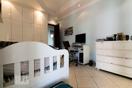 Apartamento à venda com 153m², 3 quartos e 2 vagasQuarto