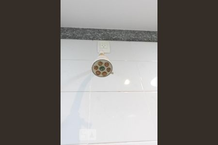 Apartamento à venda com 270m², 4 quartos e 3 vagasChuveiro da Suíte 2