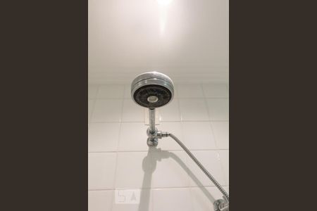 Apartamento à venda com 270m², 4 quartos e 3 vagasChuveiro da Suíte 3