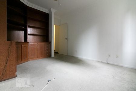 Apartamento à venda com 270m², 4 quartos e 3 vagasQuarto
