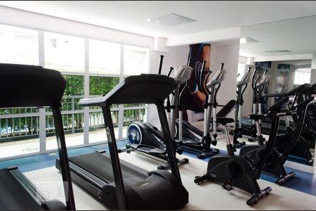 Apartamento à venda com 57m², 2 quartos e 1 vaga Apartamento à venda com 57m², 2 quartos e 1 vagaDependências do prédio - academia