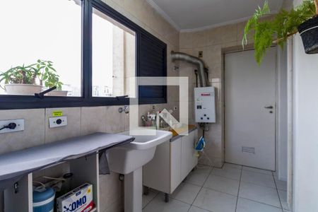 Apartamento à venda com 132m², 3 quartos e 3 vagas Apartamento à venda com 132m², 3 quartos e 3 vagasÁrea de Serviço
