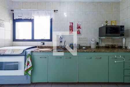 Apartamento à venda com 132m², 3 quartos e 3 vagas Apartamento à venda com 132m², 3 quartos e 3 vagasCozinha