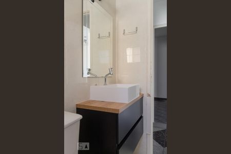 Banheiro Social de apartamento para alugar com 2 quartos, 56m² em Rudge Ramos, São Bernardo do Campo