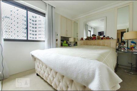 Apartamento à venda com 367m², 4 quartos e 3 vagasSuíte 1