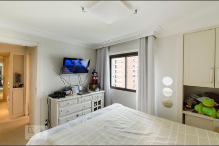 Apartamento à venda com 367m², 4 quartos e 3 vagasSuíte 1