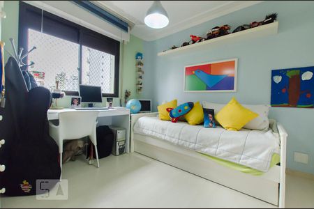 Apartamento à venda com 367m², 4 quartos e 3 vagasSuíte 2