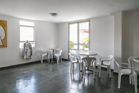 Apartamento à venda com 34m², 1 quarto e 1 vaga Apartamento à venda com 34m², 1 quarto e 1 vagaSalão de festas