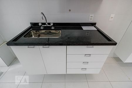 Cozinha de apartamento para alugar com 1 quarto, 52m² em Consolação, São Paulo