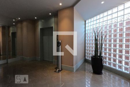 Apartamento para alugar com 210m², 1 quarto e 2 vagasHall social