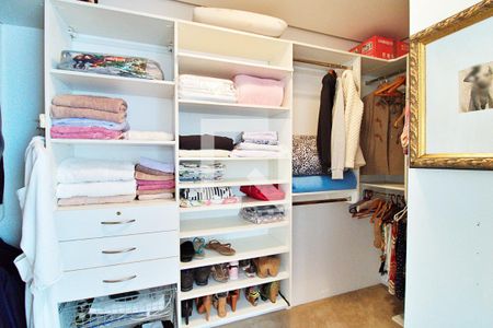 Apartamento para alugar com 210m², 1 quarto e 2 vagasCloset 1 da Suíte 