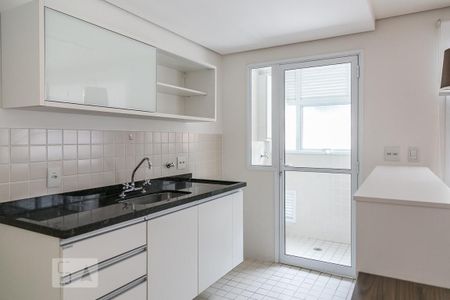 Cozinha de apartamento à venda com 2 quartos, 70m² em Vila Madalena, São Paulo