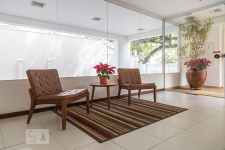 Apartamento à venda com 70m², 2 quartos e 2 vagasHall de entrada