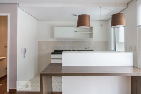Cozinha de apartamento à venda com 2 quartos, 70m² em Vila Madalena, São Paulo
