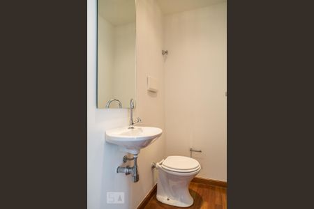 Lavabo de apartamento à venda com 2 quartos, 70m² em Vila Madalena, São Paulo