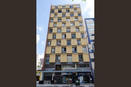 Fachada do prédio de kitnet/studio para alugar com 1 quarto, 35m² em Centro, Campinas