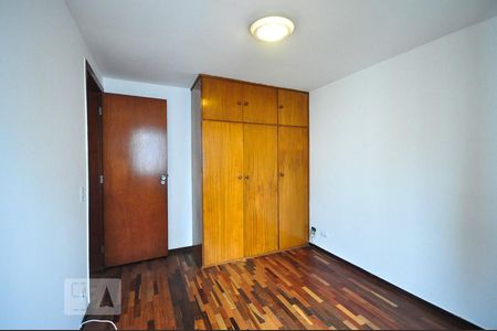 quarto 2 de apartamento para alugar com 2 quartos, 70m² em Vila Olímpia, São Paulo