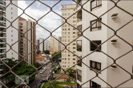 Apartamento à venda com 110m², 3 quartos e 2 vagas Apartamento à venda com 110m², 3 quartos e 2 vagasVista da suíte