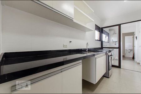 Apartamento à venda com 110m², 3 quartos e 2 vagas Apartamento à venda com 110m², 3 quartos e 2 vagasCozinha