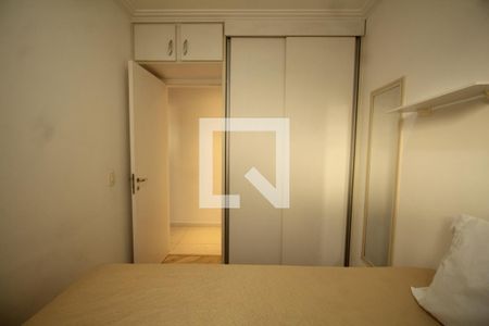 Quarto 1 de apartamento para alugar com 2 quartos, 50m² em Vila Andrade, São Paulo