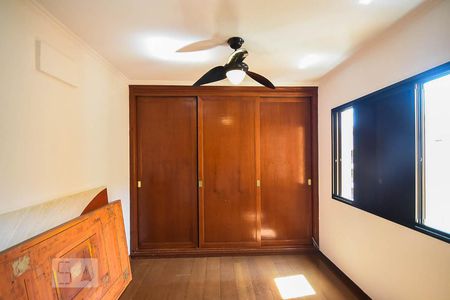 Apartamento à venda com 400m², 3 quartos e 4 vagas Apartamento à venda com 400m², 3 quartos e 4 vagasSuíte 2