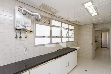 Apartamento para alugar com 210m², 4 quartos e 2 vagasLavanderia