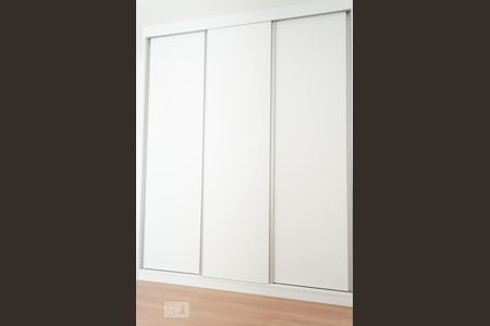 Apartamento à venda com 68m², 3 quartos e 2 vagas Apartamento à venda com 68m², 3 quartos e 2 vagasSuíte