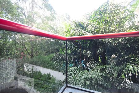 Apartamento à venda com 96m², 2 quartos e 2 vagasvaranda da suíte 2