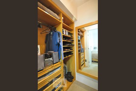 Apartamento à venda com 96m², 2 quartos e 2 vagascloset da suíte 2