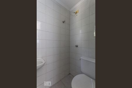 Apartamento à venda com 110m², 2 quartos e 2 vagas Apartamento à venda com 110m², 2 quartos e 2 vagasBanheiro de Serviço