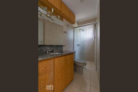 Apartamento à venda com 110m², 2 quartos e 2 vagas Apartamento à venda com 110m², 2 quartos e 2 vagasBanheiro da Suíte 2