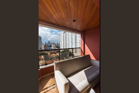 Varanda de apartamento à venda com 3 quartos, 150m² em Vila Nova Conceição, São Paulo