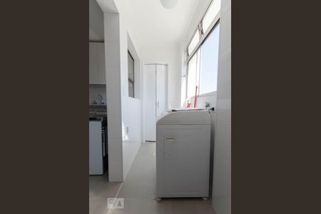 Apartamento para alugar com 78m², 3 quartos e sem vagaLavanderia