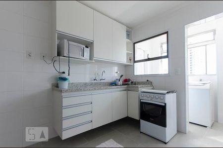 Apartamento para alugar com 78m², 3 quartos e sem vagaCozinha