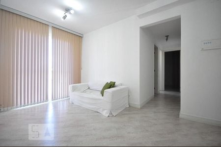sala de apartamento para alugar com 2 quartos, 48m² em Vila Andrade, São Paulo