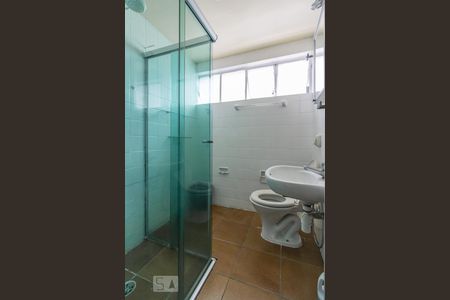 Banheiro de apartamento para alugar com 2 quartos, 68m² em Bela Vista, São Paulo